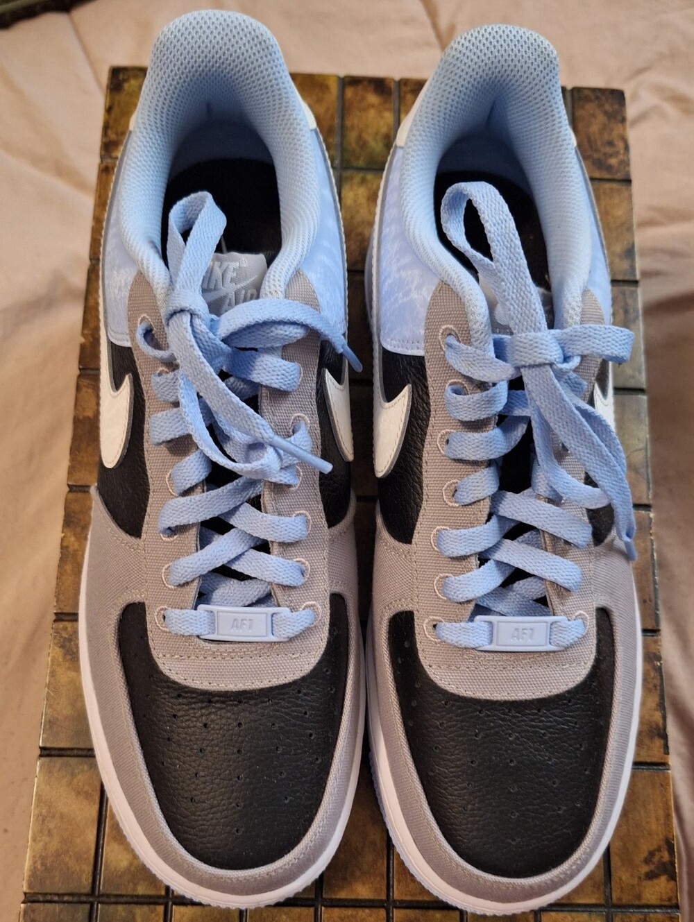 Nike Women's Sneakers in Light Blue, Black, Gray and White
